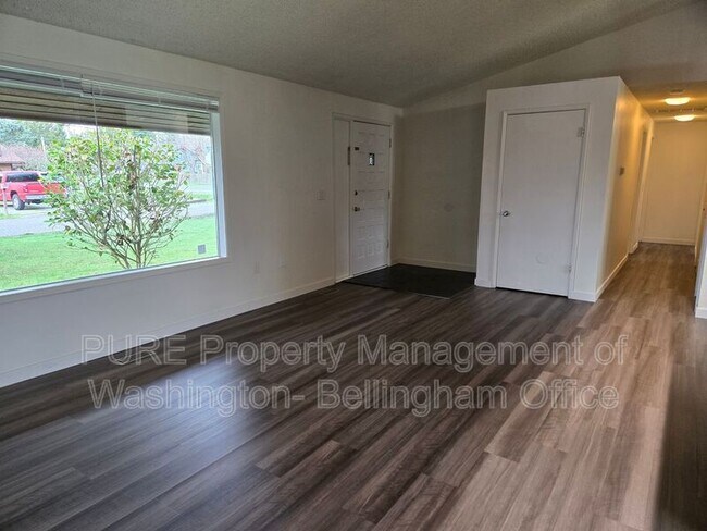 Building Photo - 2736 Xenia St