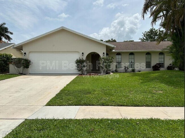 Building Photo - 1292 Essex Dr