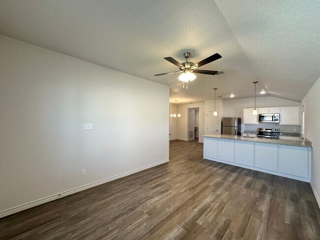Building Photo - 218 Dolphin Dr