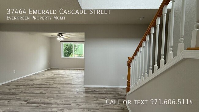 Foto del edificio - 37464 Emerald Cascade St