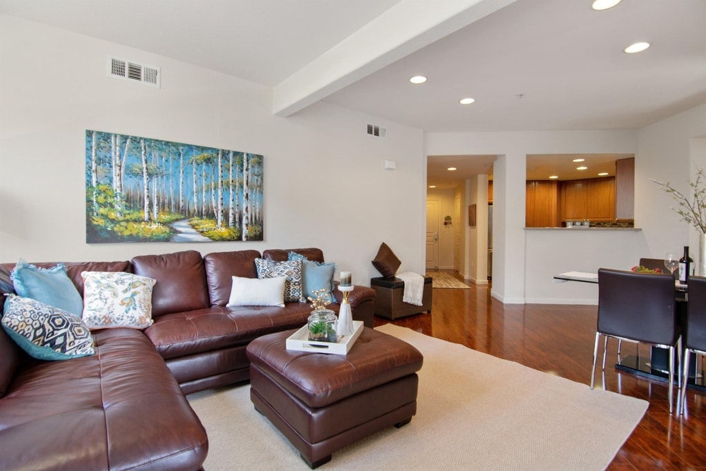Big Living Room - 1883 AGNEW RD UNIT 362