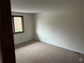 Building Photo - 24 Spring Hill