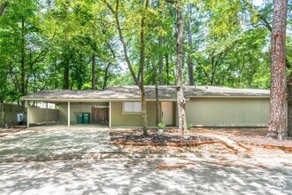 Building Photo - 2717 S Millbend Dr