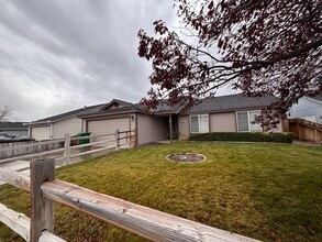 Building Photo - 427 Sheepcamp Dr