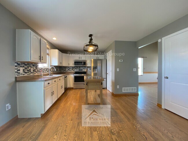 Foto del edificio - 865 Winebrook Way