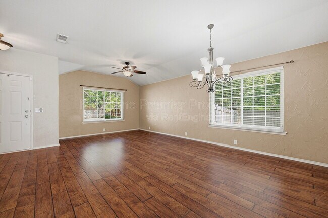 Foto del edificio - 2304 Pheasant Run