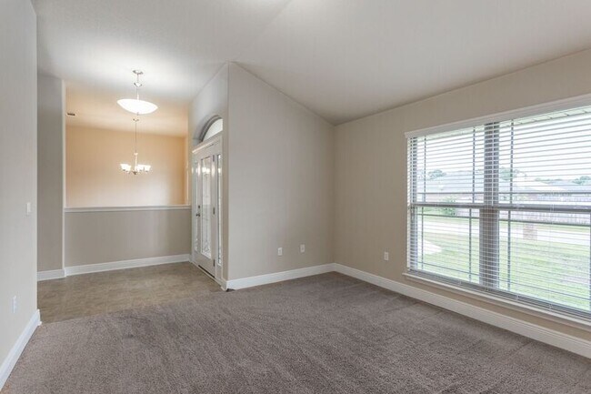 Foto del edificio - 5269 English Oak Dr