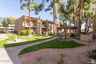 Building Photo - 7436 E Chaparral Rd