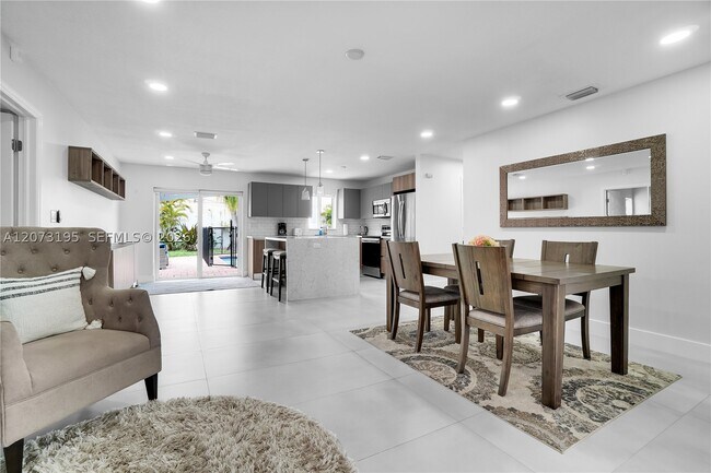 Foto del edificio - 617 NW 30th St
