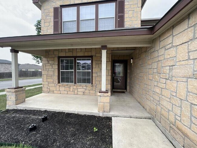 Foto del edificio - 324 Willow View