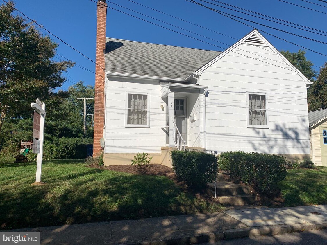 21 N Cherry Grove Ave, Annapolis, MD 21401 House Rental in Annapolis, MD