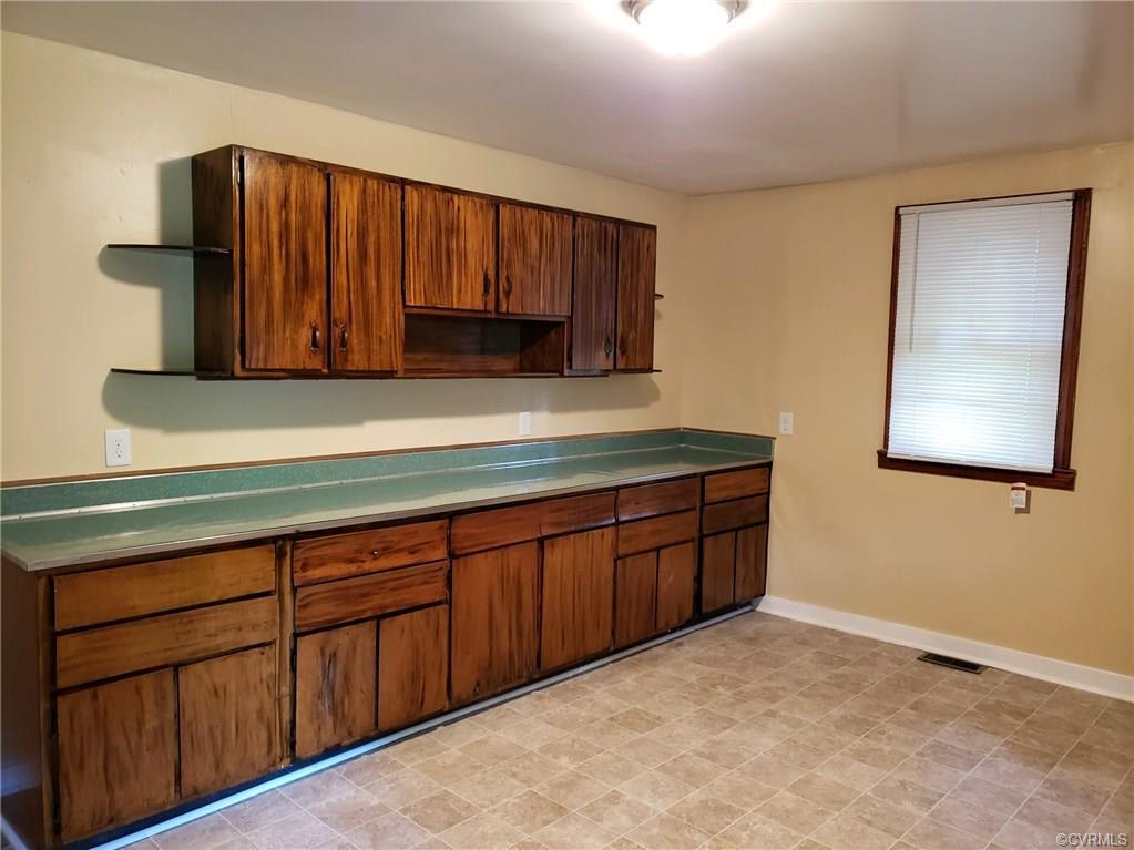 Primary Photo - 207 Tunstall Ave