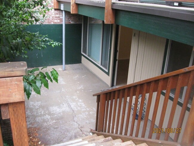 Photo - 1551 Building Apartment