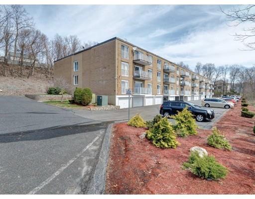 Primary Photo - 18 Wrentham Rd