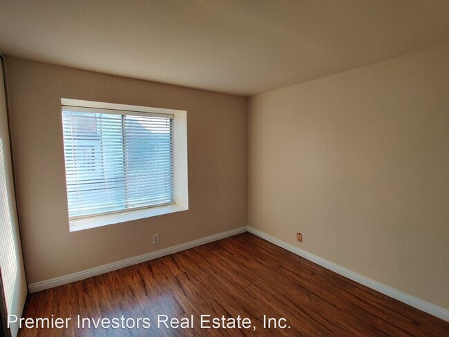 Foto del edificio - 3 br, 2.5 bath House - 1226 S Cypress Ave #A