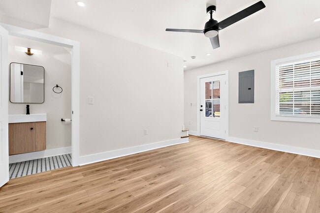 Photo - 24 Blake St Townhome