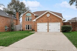 Building Photo - 1719 Altacrest Dr