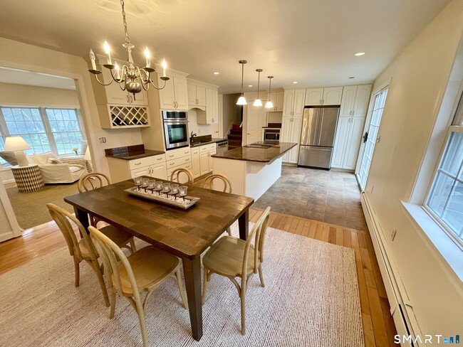 Foto del edificio - 84 Renee Dr