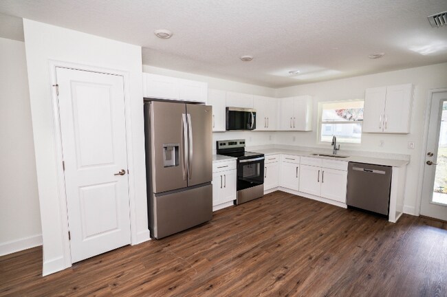 Building Photo - 10324 Tillery Rd