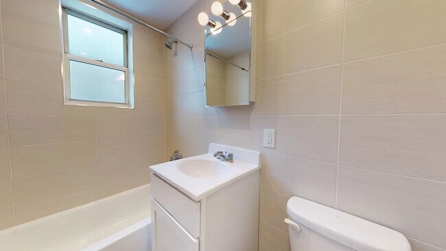 Foto del edificio - 8841 20th Avenue