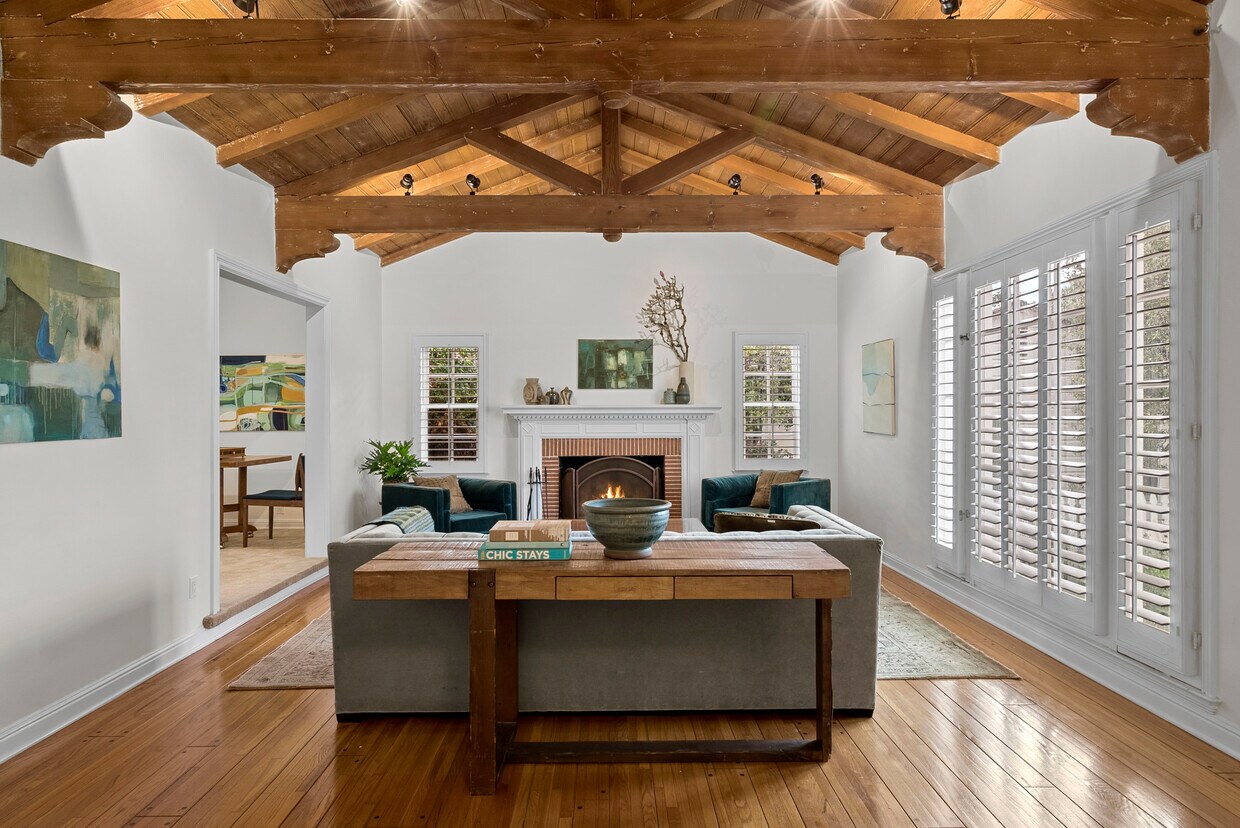 Gorgeous living room with peg and groove hardwood floors. - 1652 Pandora Ave