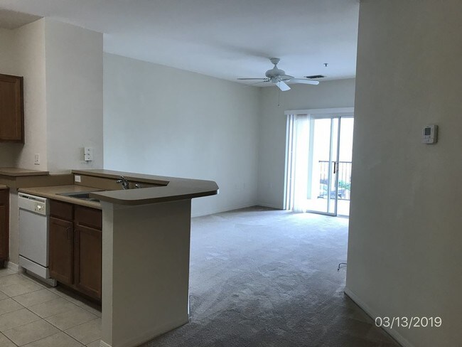 Foto del edificio - Beautiful Condo Available Soon