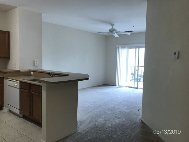 Building Photo - Beautiful Condo Available Soon