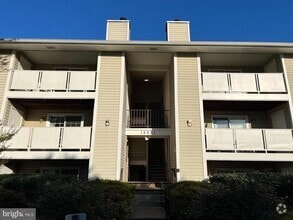 Building Photo - 12201 Peach Crest Dr