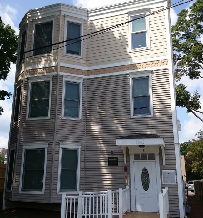 Building Photo - 9 Gardner Ter
