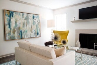 Building Photo - Trailpoint at the Woodlands Apartment Homes