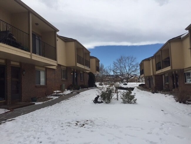 Large 2 bed/2.5 bath near 6th & Union - Large 2 bed/2.5 bath near 6th & Union House