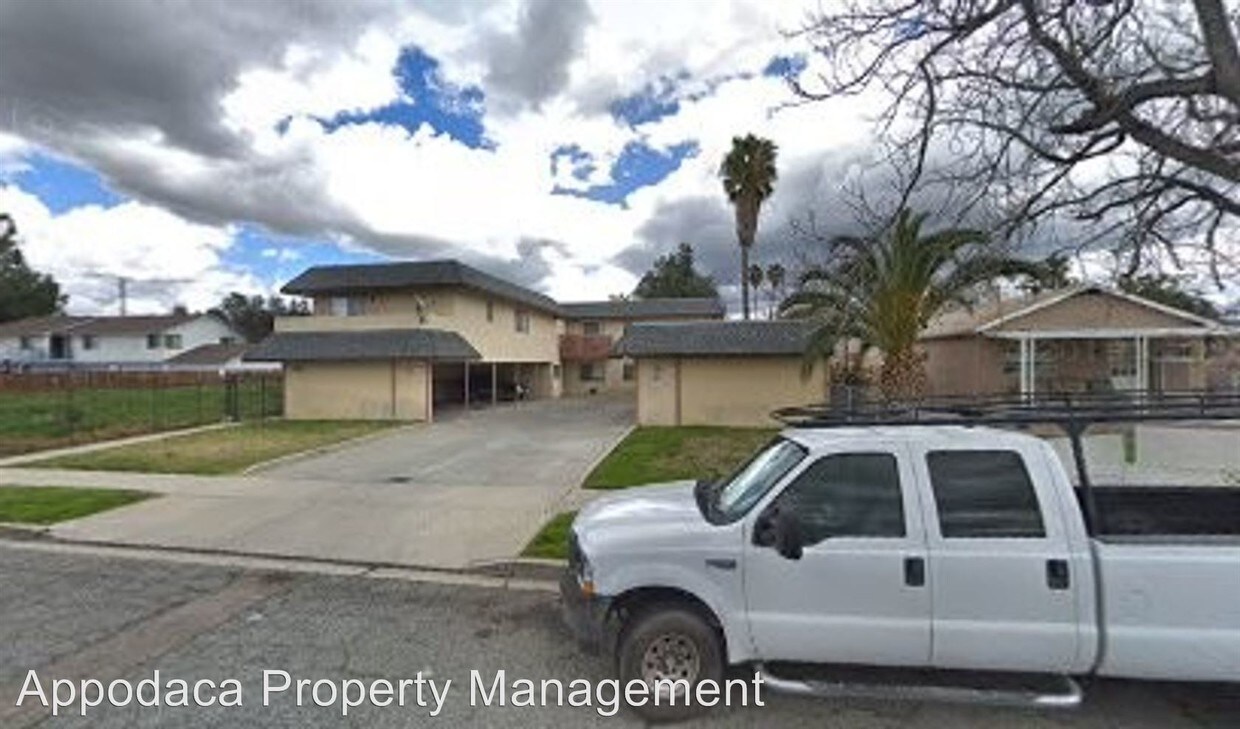 Primary Photo - 230 N Ramona St