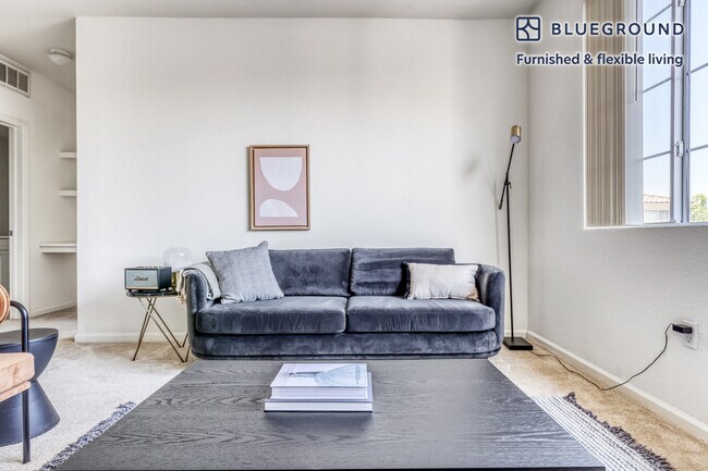 Foto del edificio - 3120 Rubino Dr