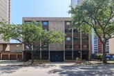 Primary Photo - 6121 N Sheridan Rd