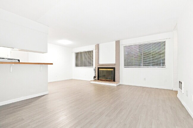 Foto del edificio - Renton 2 Bedroom in Great Location Available!