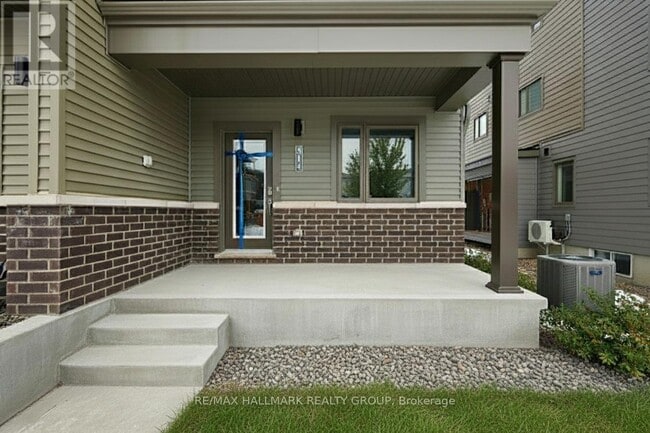 Photo du bâtiment - 514 Lillian Freiman Private