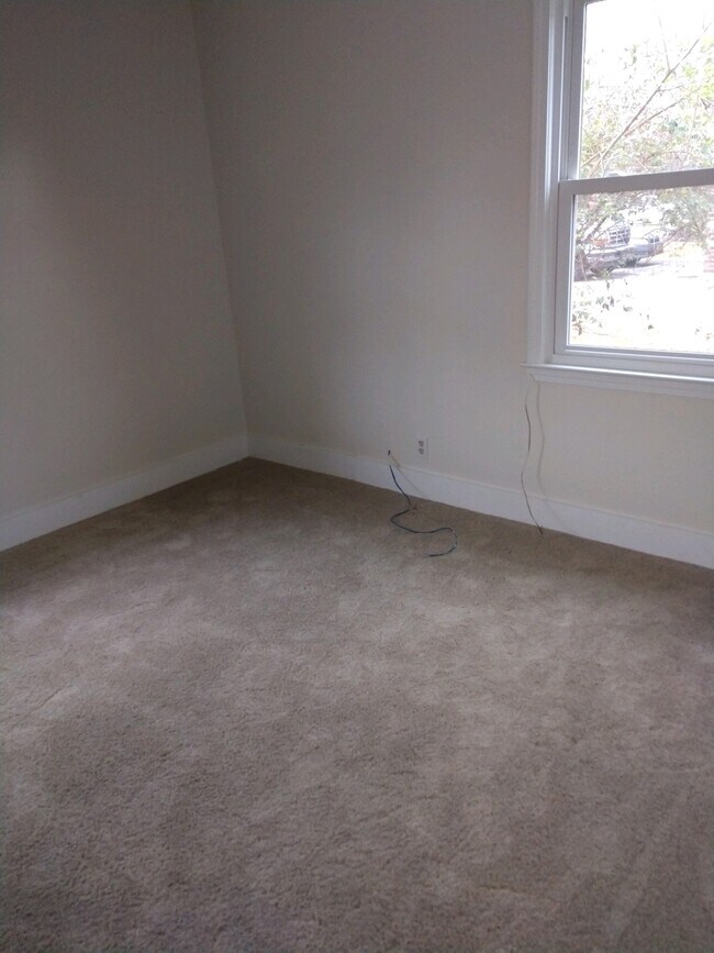 Bedroom - 2512 Prince St