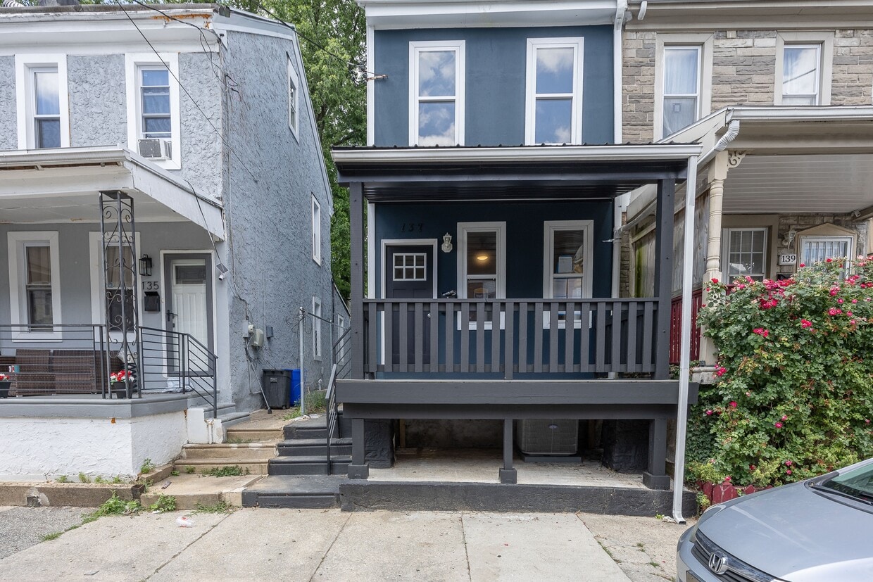 Photo - 137 E Pleasant St (Philadelphia, PA)