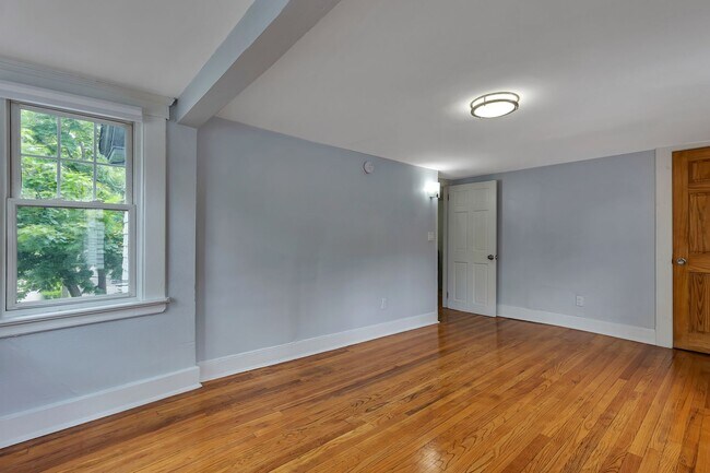 Photo - 401 Crown St Apartment