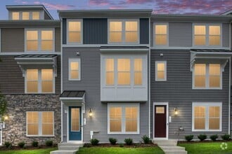 Building Photo - 5018 Bigleaf Rd