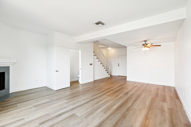 Foto del edificio - 3614 Empire Dr
