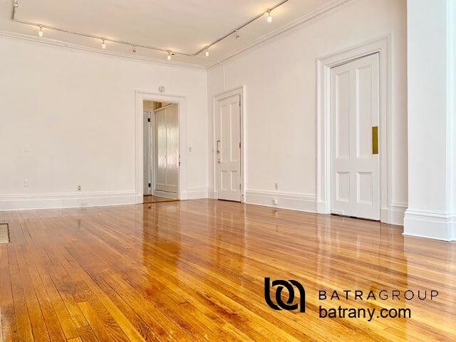 Foto del edificio - 22 West 12th Street