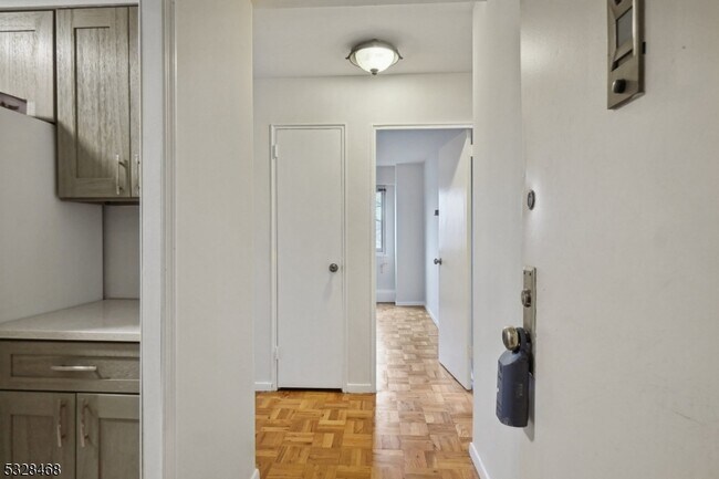 Foto del edificio - 377 S Harrison St