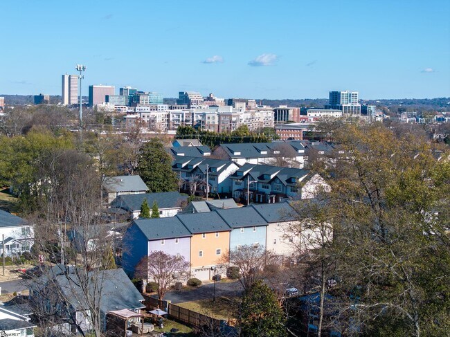 Foto del edificio - 7 Hamilton Ave