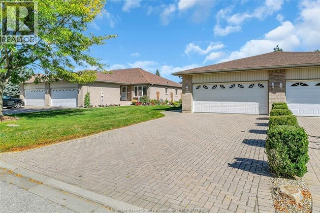 Building Photo - 570 Rodfam Dr