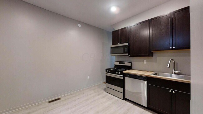 Foto del edificio - 1242 E Mound St