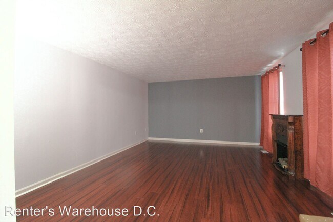 Building Photo - 5 br, 3.5 bath House - 13705 Hobart Dr