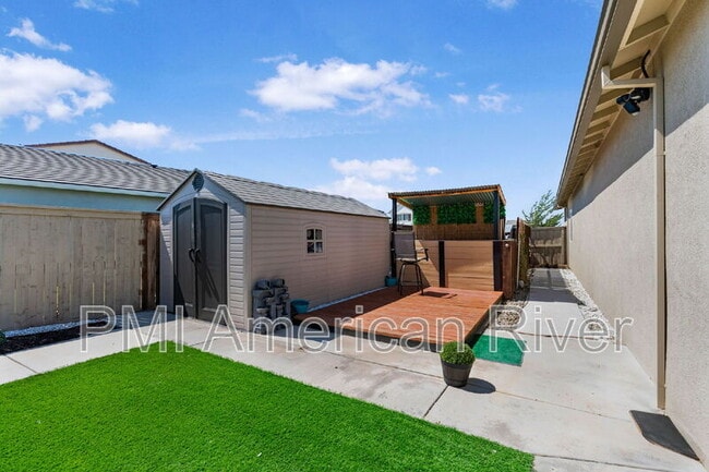 Building Photo - 1355 Dusty Maiden Dr