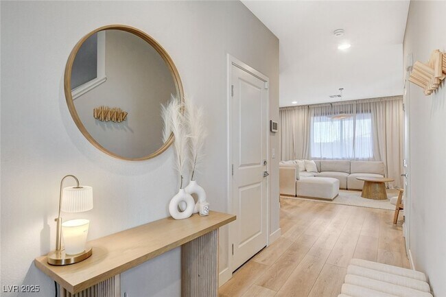 Foto del edificio - 9716 Jade Rise Ave