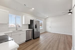 Foto del edificio - 1215 Corporate Dr